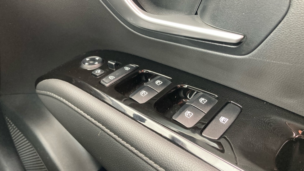 Hyundai TUCSON 1.6 TGDi Hybrid 230 Premium 5dr 2WD Auto Hybrid Estate - Image 23