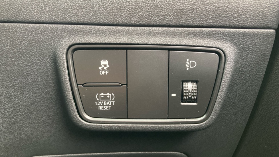 Hyundai TUCSON 1.6 TGDi Hybrid 230 Premium 5dr 2WD Auto Hybrid Estate - Image 24