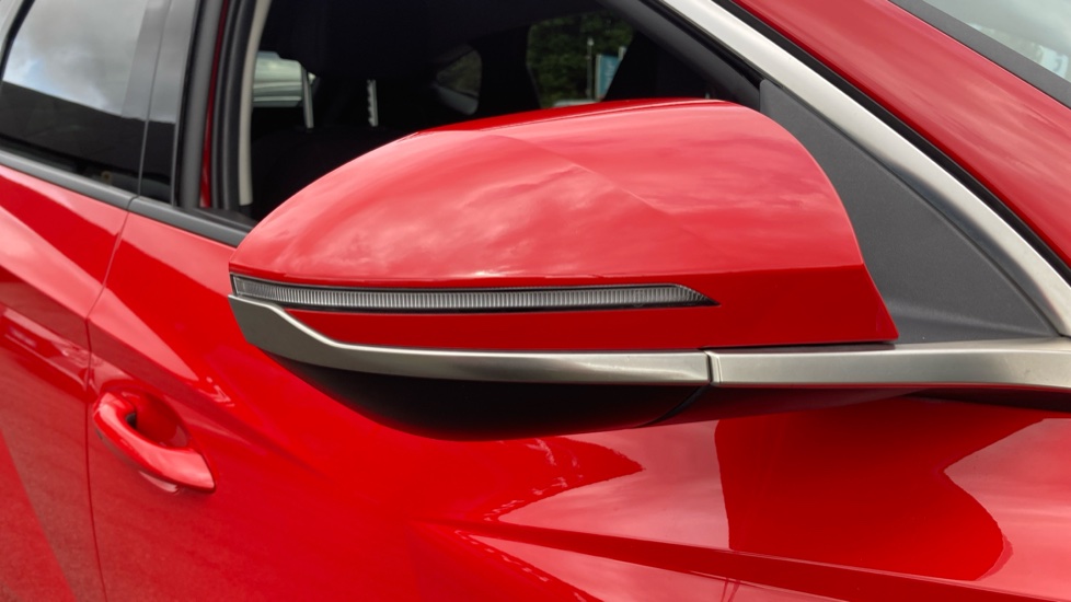 Hyundai TUCSON 1.6 TGDi Hybrid 230 Premium 5dr 2WD Auto Hybrid Estate - Image 39