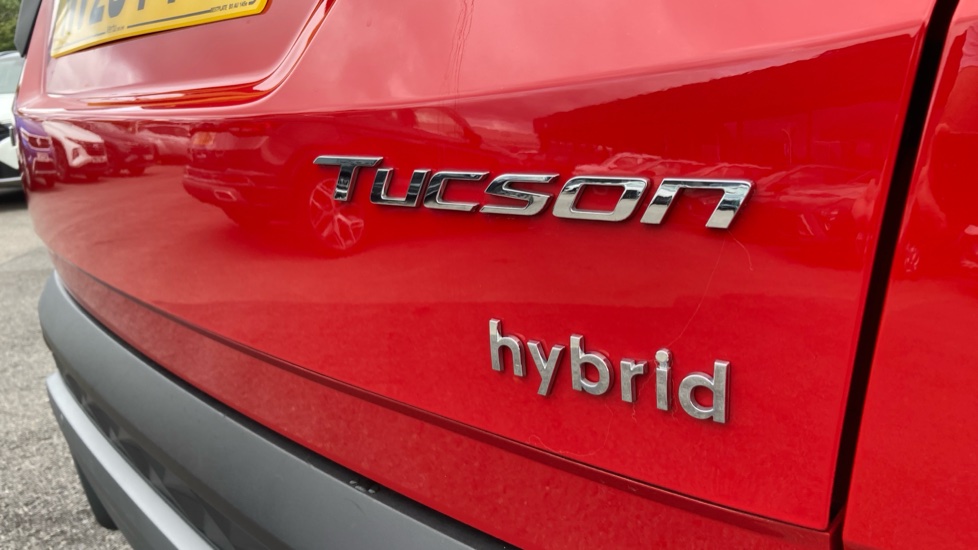 Hyundai TUCSON 1.6 TGDi Hybrid 230 Premium 5dr 2WD Auto Hybrid Estate - Image 44