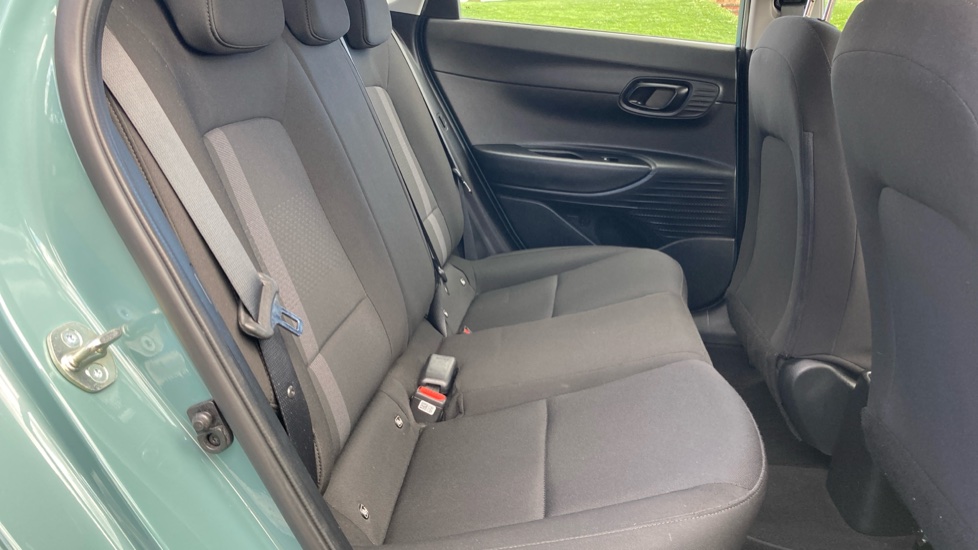 Hyundai i20 1.0T GDi Advance 5dr Petrol Hatchback - Image 16