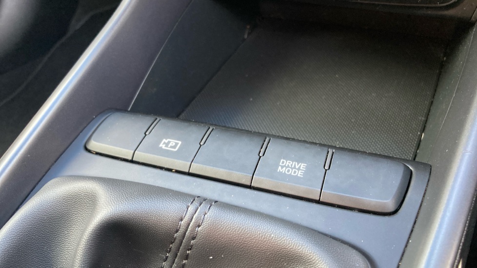 Hyundai i20 1.0T GDi Advance 5dr Petrol Hatchback - Image 34