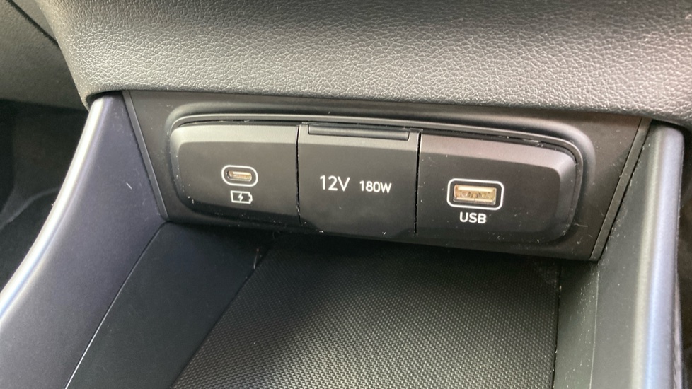Hyundai i20 1.0T GDi Advance 5dr Petrol Hatchback - Image 35