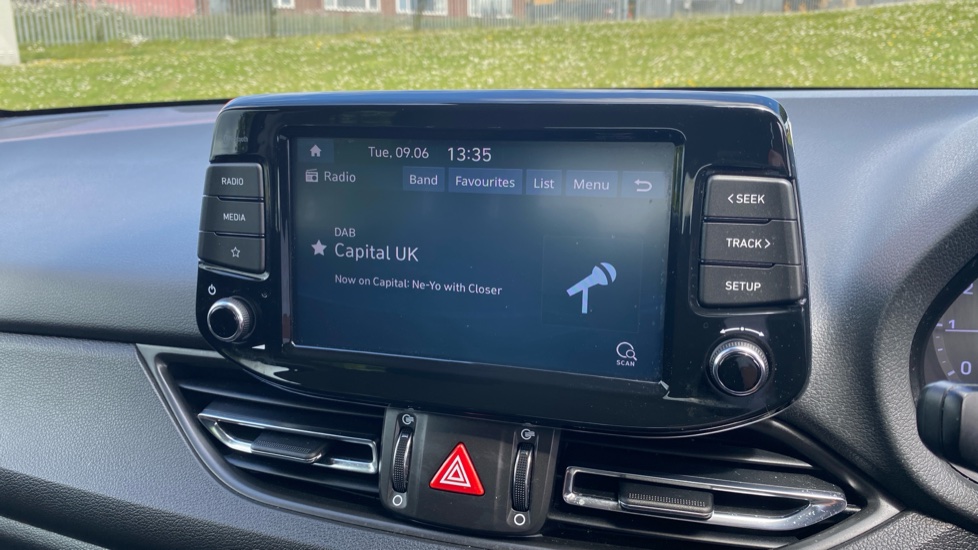 Hyundai i30 1.0T GDi SE Connect 5dr Petrol Hatchback - Image 12