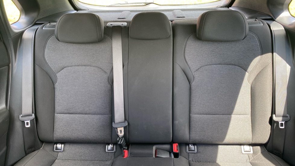 Hyundai i30 1.0T GDi SE Connect 5dr Petrol Hatchback - Image 15