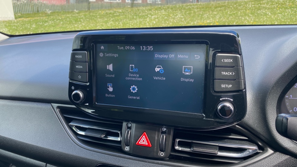 Hyundai i30 1.0T GDi SE Connect 5dr Petrol Hatchback - Image 35