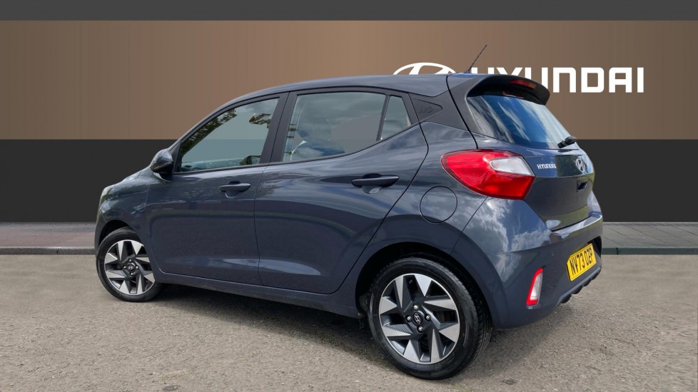 Hyundai i10 1.0 Advance 5dr Petrol Hatchback - Image 2