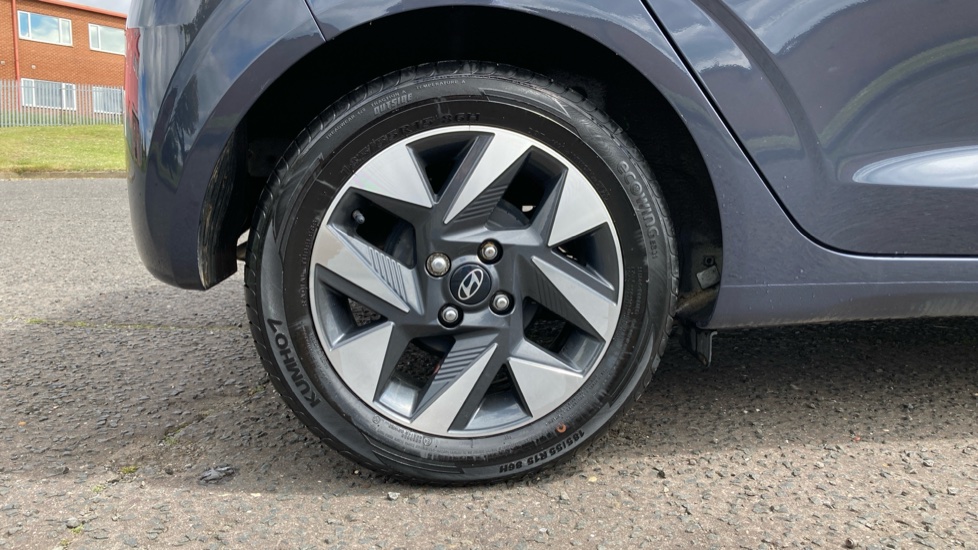 Hyundai i10 1.0 Advance 5dr Petrol Hatchback - Image 7