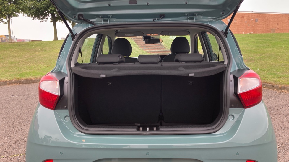 Hyundai i10 1.0 [63] Advance 5dr [Nav] Petrol Hatchback - Image 4