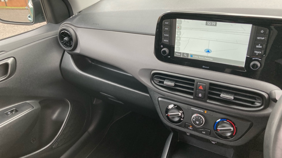 Hyundai i10 1.0 [63] Advance 5dr [Nav] Petrol Hatchback - Image 14