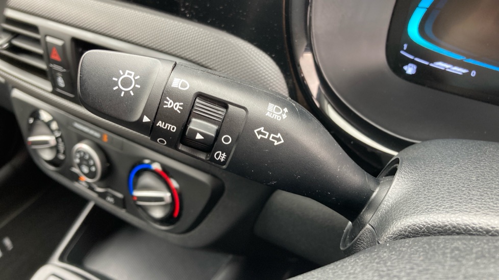 Hyundai i10 1.0 [63] Advance 5dr [Nav] Petrol Hatchback - Image 30