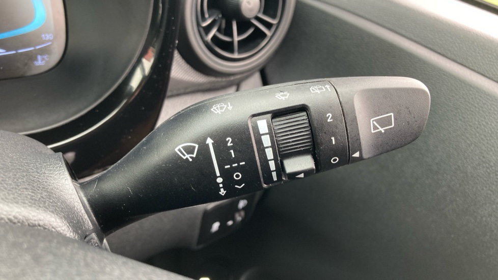 Hyundai i10 1.0 [63] Advance 5dr [Nav] Petrol Hatchback - Image 31
