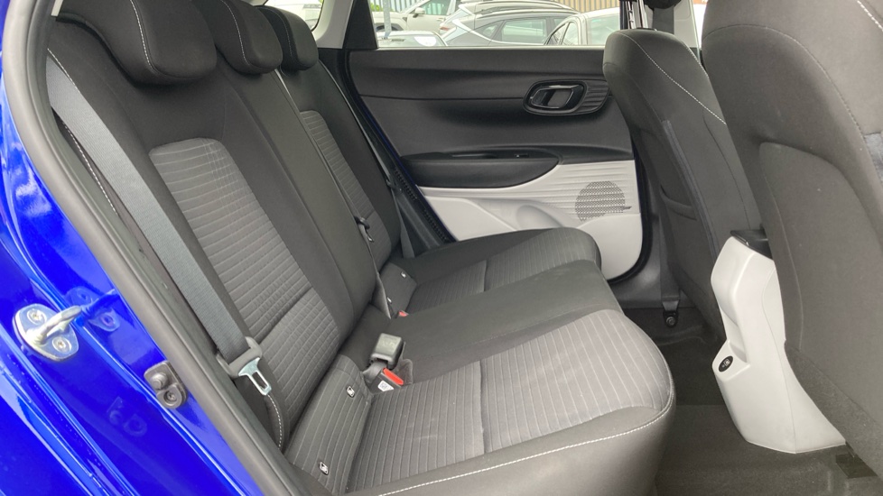 Hyundai i20 1.0T GDi 48V MHD SE Connect 5dr Petrol Hatchback - Image 16