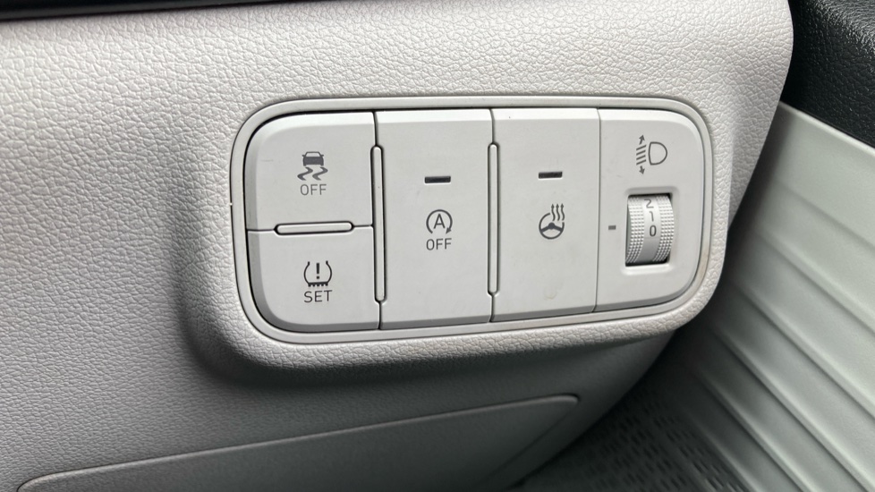 Hyundai i20 1.0T GDi 48V MHD SE Connect 5dr Petrol Hatchback - Image 27