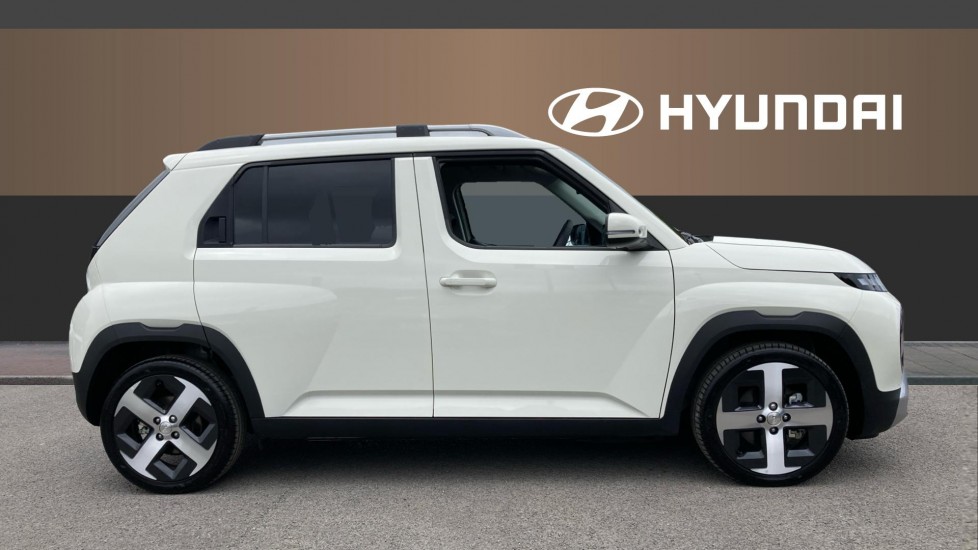 Hyundai INSTER 85kW 02 49kWh 5dr Auto Electric Hatchback - Image 5