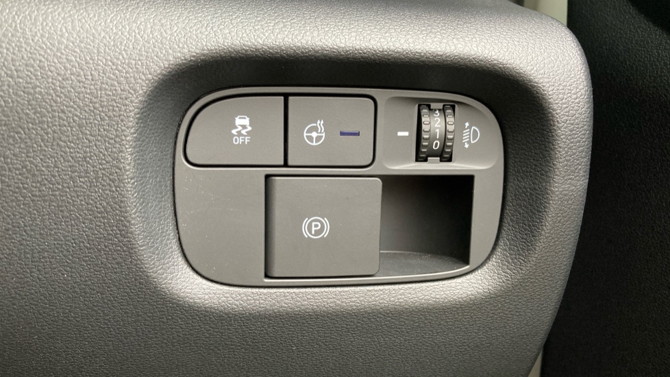 Hyundai INSTER 85kW 02 49kWh 5dr Auto Electric Hatchback - Image 26