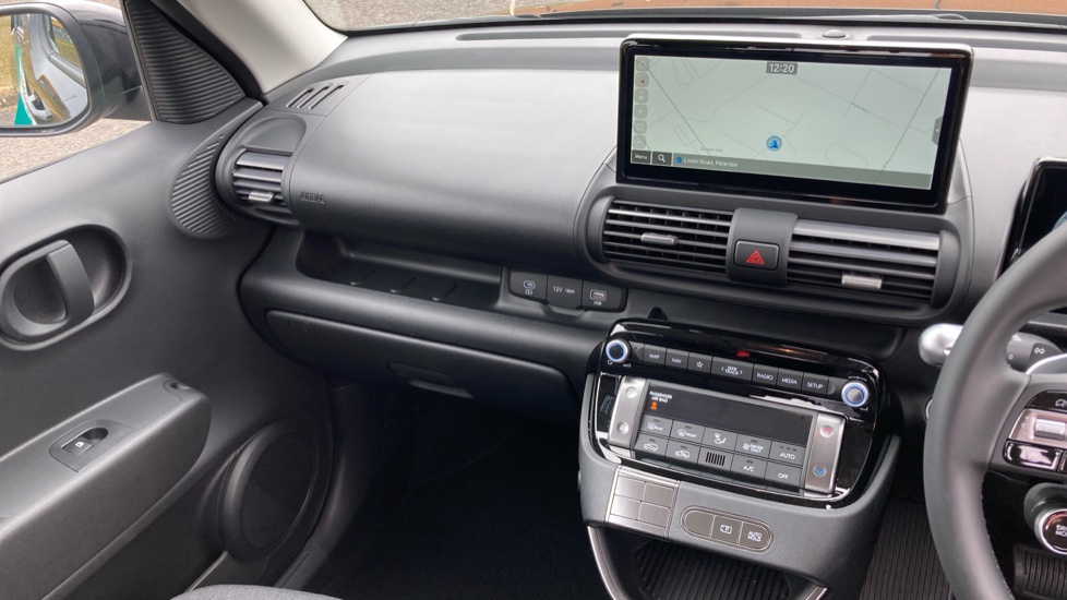 Hyundai INSTER 71kW 01 42kWh 5dr Auto Electric Hatchback - Image 14