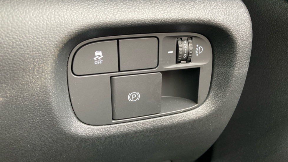 Hyundai INSTER 71kW 01 42kWh 5dr Auto Electric Hatchback - Image 28