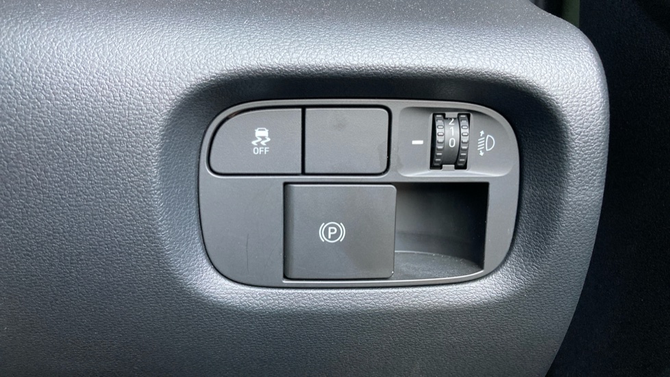 Hyundai INSTER 85kW 01 49kWh 5dr Auto Electric Hatchback - Image 23