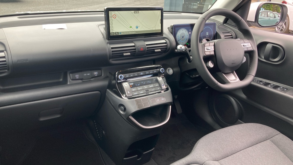 Hyundai INSTER 85kW 01 49kWh 5dr Auto Electric Hatchback - Image 9