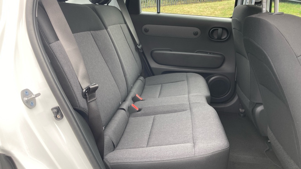Hyundai INSTER 85kW 01 49kWh 5dr Auto Electric Hatchback - Image 16