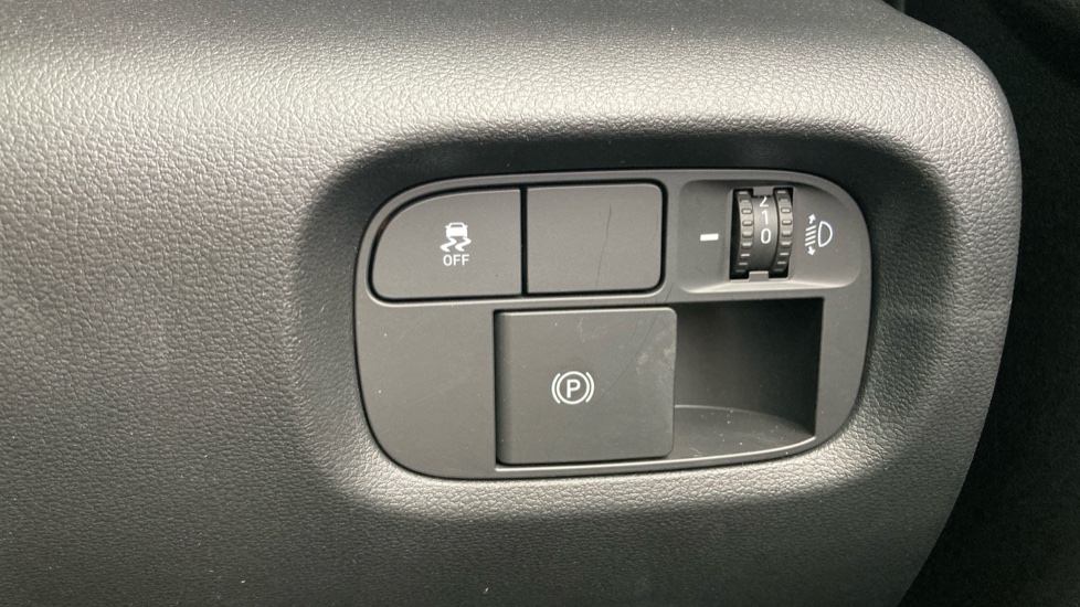 Hyundai INSTER 85kW 01 49kWh 5dr Auto Electric Hatchback - Image 30
