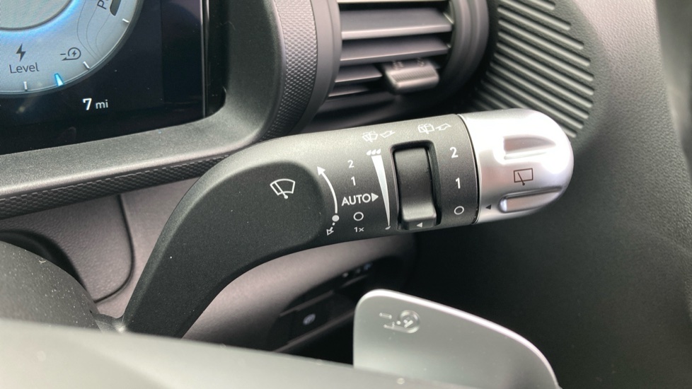 Hyundai INSTER 85kW 01 49kWh 5dr Auto Electric Hatchback - Image 35