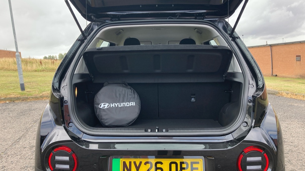 Hyundai INSTER 85kW 01 49kWh 5dr Auto Electric Hatchback - Image 4