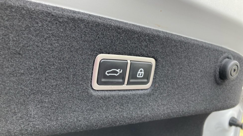 Hyundai IONIQ 6 239kW First Edition 77kWh 4dr AWD Auto Electric Saloon - Image 25