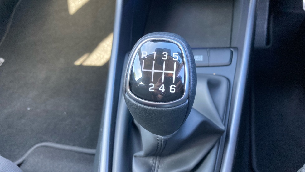 Hyundai BAYON 1.0 TGDi Advance 5dr Petrol Hatchback - Image 32