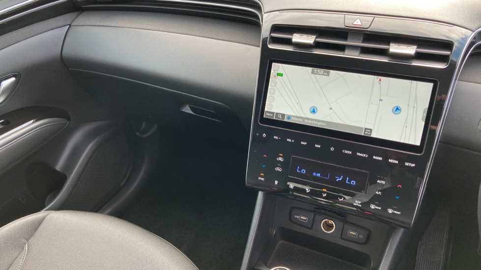 Hyundai TUCSON 1.6 TGDi SE Connect 5dr 2WD Petrol Estate - Image 14