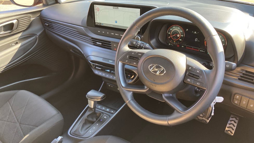 Hyundai BAYON 1.0 TGDi [120] 48V MHEV Premium 5dr DCT Petrol Hatchback - Image 11