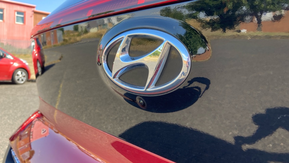 Hyundai BAYON 1.0 TGDi [120] 48V MHEV Premium 5dr DCT Petrol Hatchback - Image 23