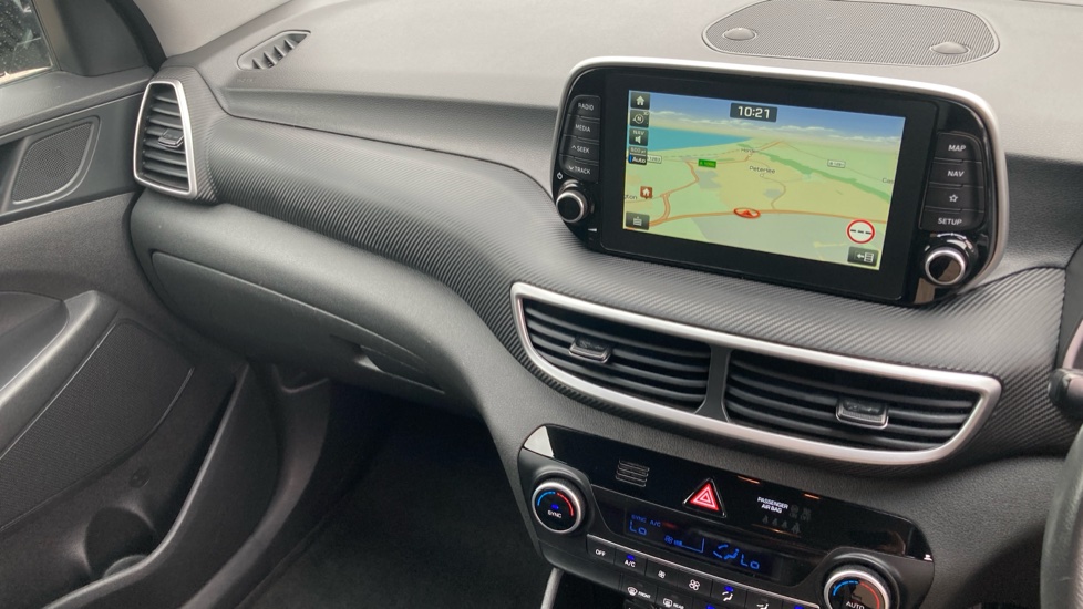 Hyundai TUCSON 1.6 GDi SE Nav 5dr 2WD Petrol Estate - Image 14