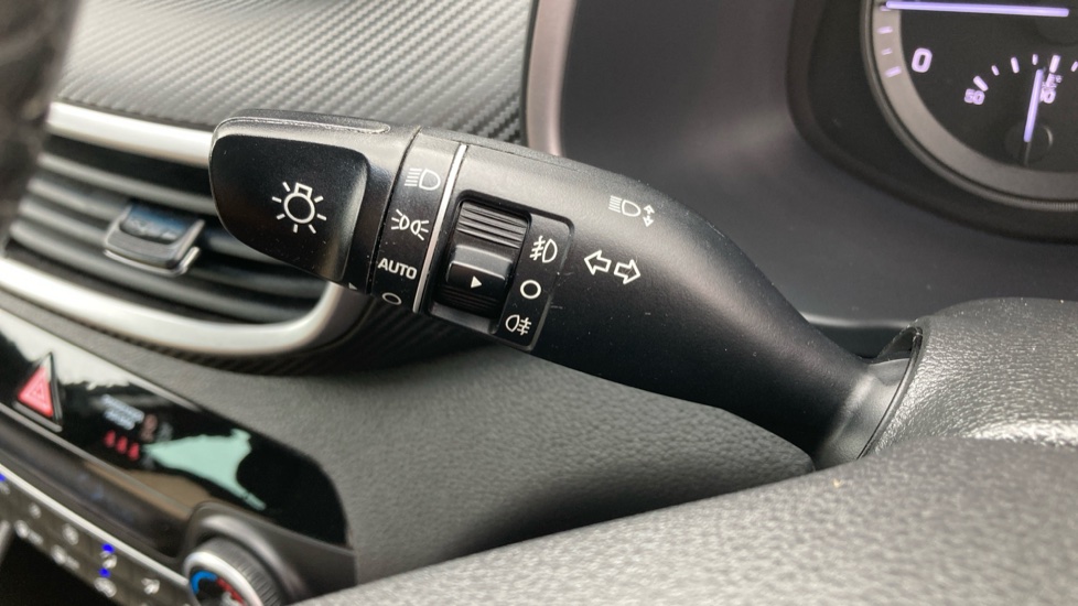 Hyundai TUCSON 1.6 GDi SE Nav 5dr 2WD Petrol Estate - Image 27