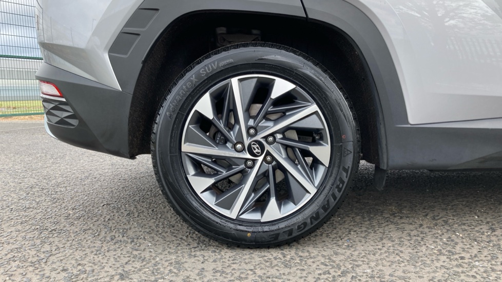 Hyundai TUCSON 1.6 TGDi Premium 5dr 2WD Petrol Estate - Image 7
