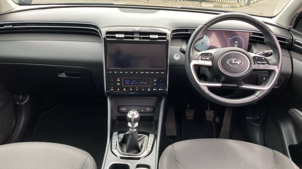 Hyundai TUCSON 1.6 TGDi Premium 5dr 2WD Petrol Estate - Image 10