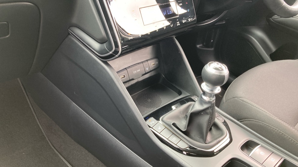 Hyundai TUCSON 1.6 TGDi Premium 5dr 2WD Petrol Estate - Image 13