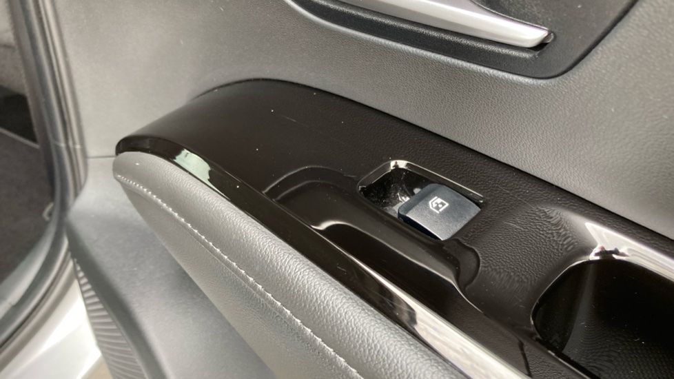 Hyundai TUCSON 1.6 TGDi Premium 5dr 2WD Petrol Estate - Image 22