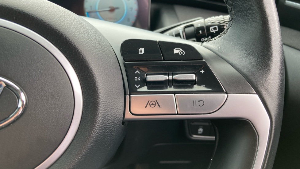 Hyundai TUCSON 1.6 TGDi Premium 5dr 2WD Petrol Estate - Image 31