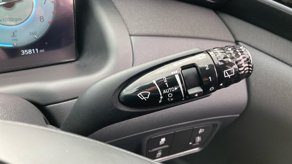 Hyundai TUCSON 1.6 TGDi Premium 5dr 2WD Petrol Estate - Image 34