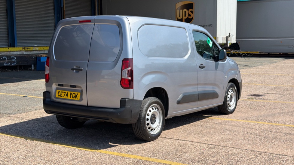 Peugeot Partner Standard Diesel 1.5 BlueHDi 100 Professional Van - Image 10