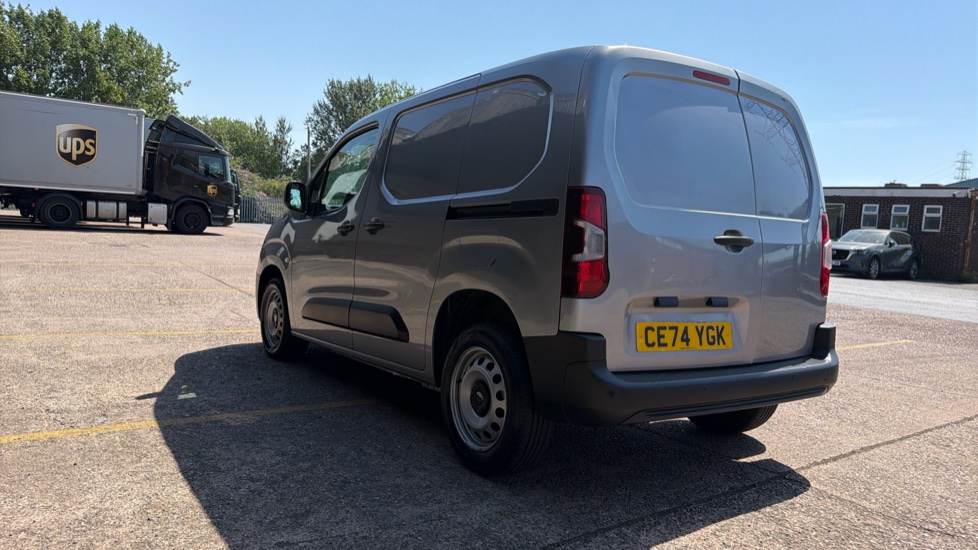 Peugeot Partner Standard Diesel 1.5 BlueHDi 100 Professional Van - Image 36