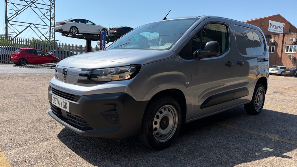 Peugeot Partner Standard Diesel 1.5 BlueHDi 100 Professional Van - Image 38