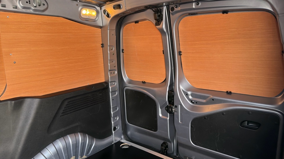 Peugeot Partner Standard Diesel 1.5 BlueHDi 100 Professional Van - Image 14