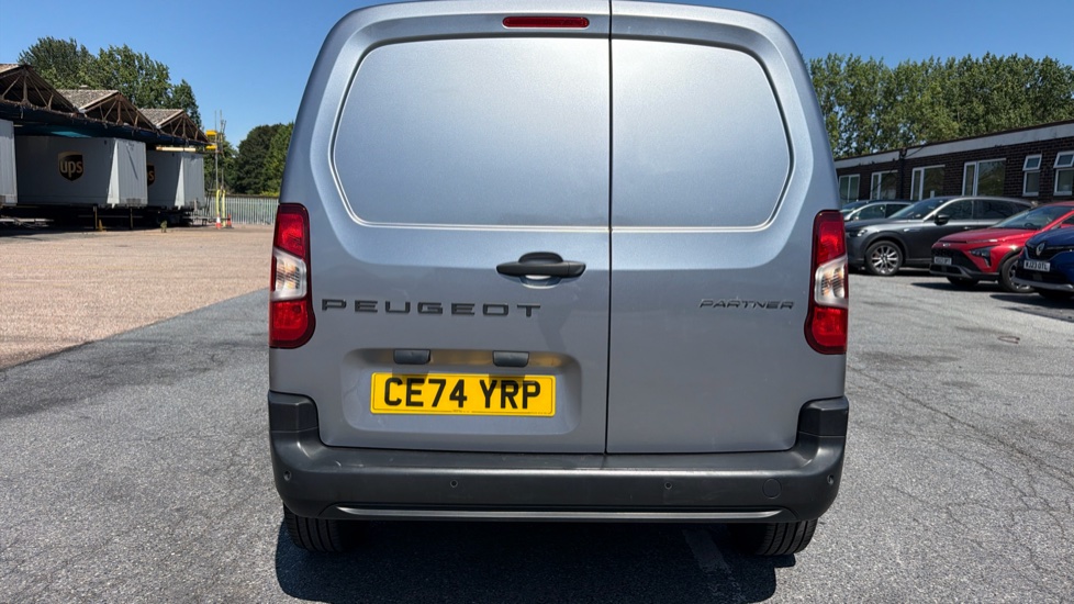 Peugeot Partner Standard Diesel 1.5 BlueHDi 100 Professional Van - Image 42