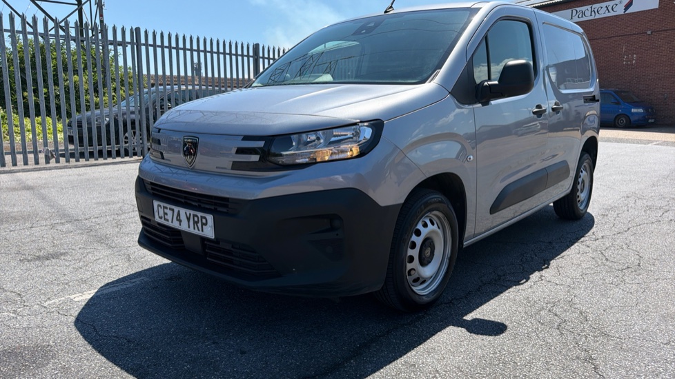 Peugeot Partner Standard Diesel 1.5 BlueHDi 100 Professional Van - Image 45
