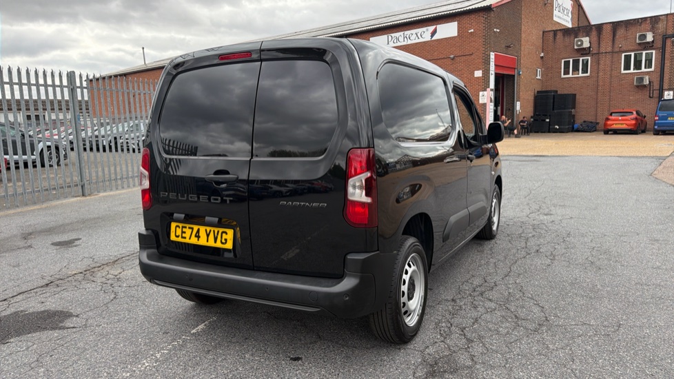 Peugeot Partner Standard Diesel 1.5 BlueHDi 100 Professional Van - Image 29
