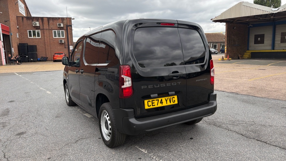 Peugeot Partner Standard Diesel 1.5 BlueHDi 100 Professional Van - Image 30