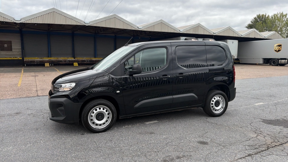 Peugeot Partner Standard Diesel 1.5 BlueHDi 100 Professional Van - Image 42
